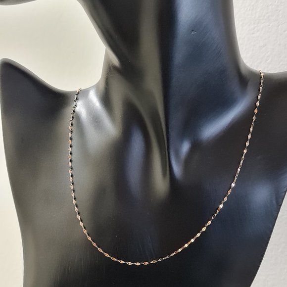 Chain / necklace / mirror design - Picture 1 of 13